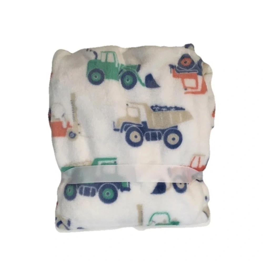 Carter's Baby Boy Blanket White‎ Trucks Themed 30